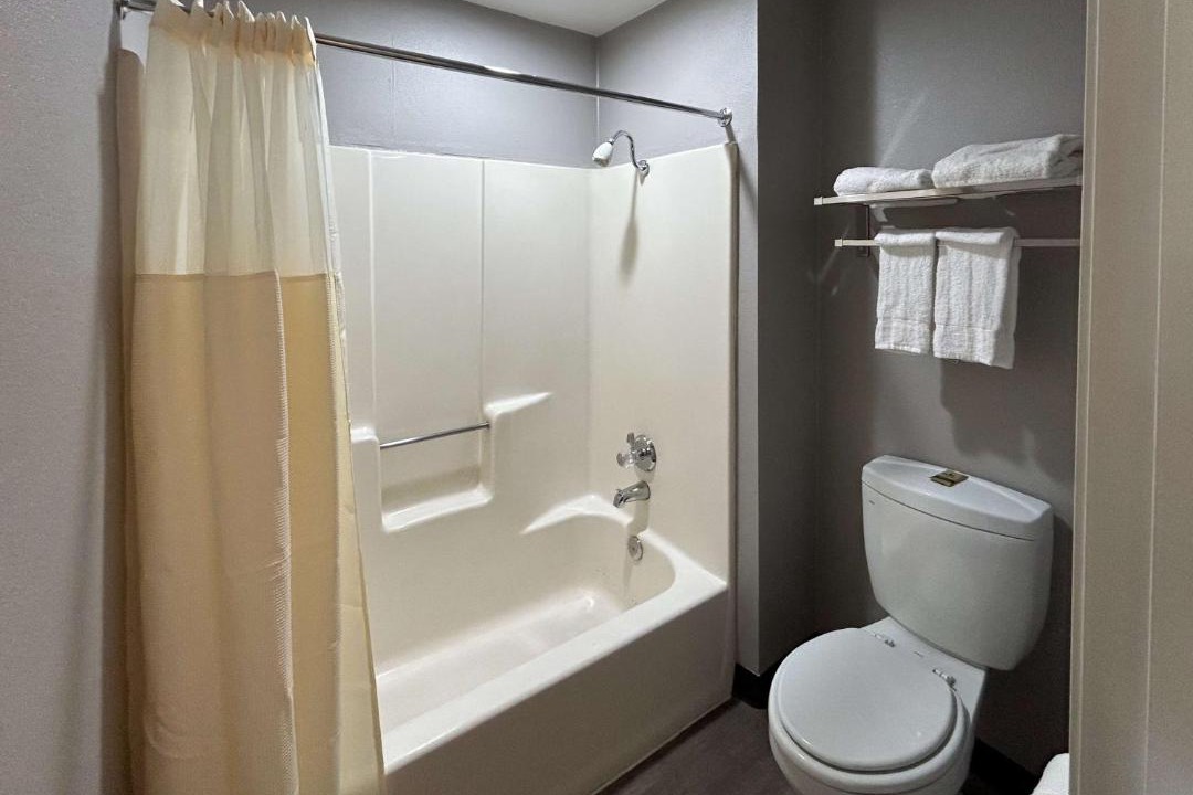 Photo of Bathroom in Lake Elsinore