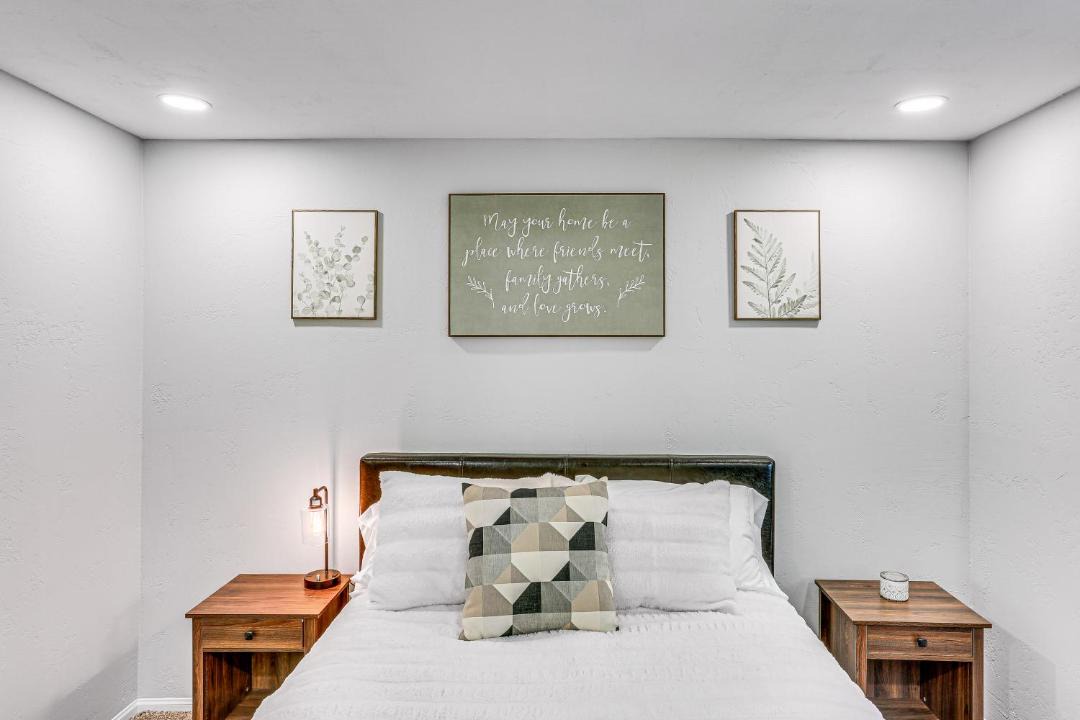 Photo of Bedroom in Crestline