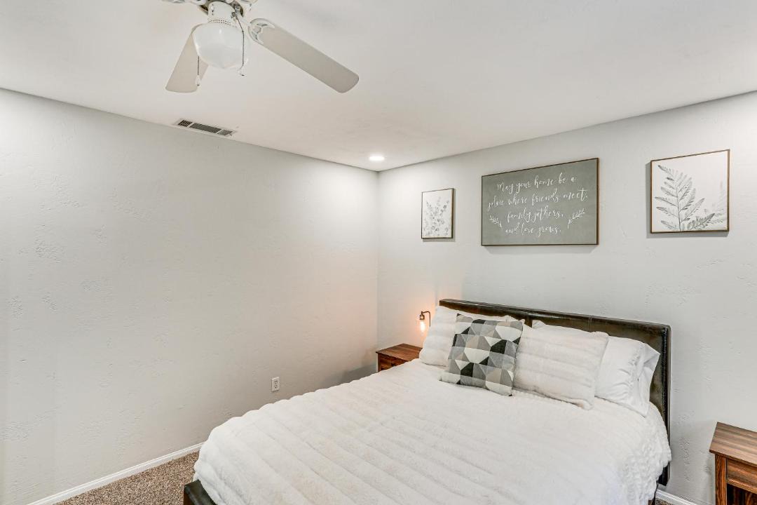 Photo of Bedroom in Crestline