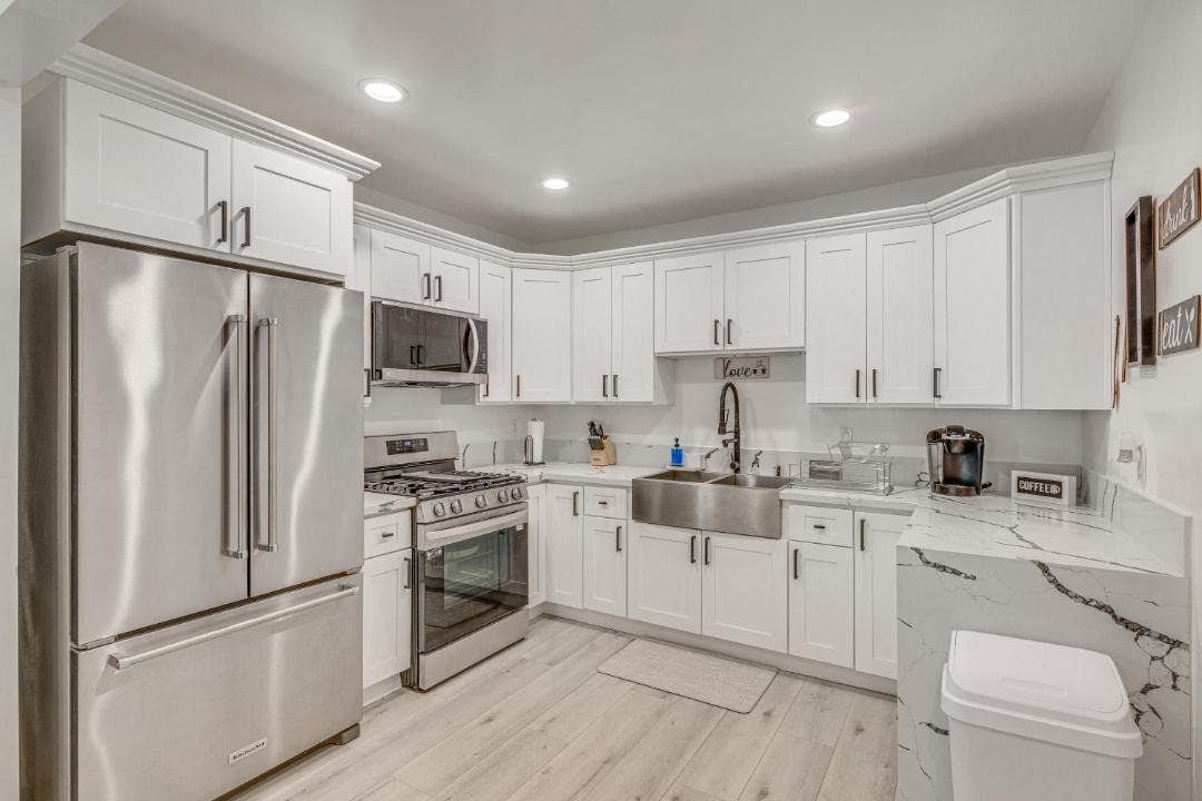 Photo of Kitchen in East Los Angeles