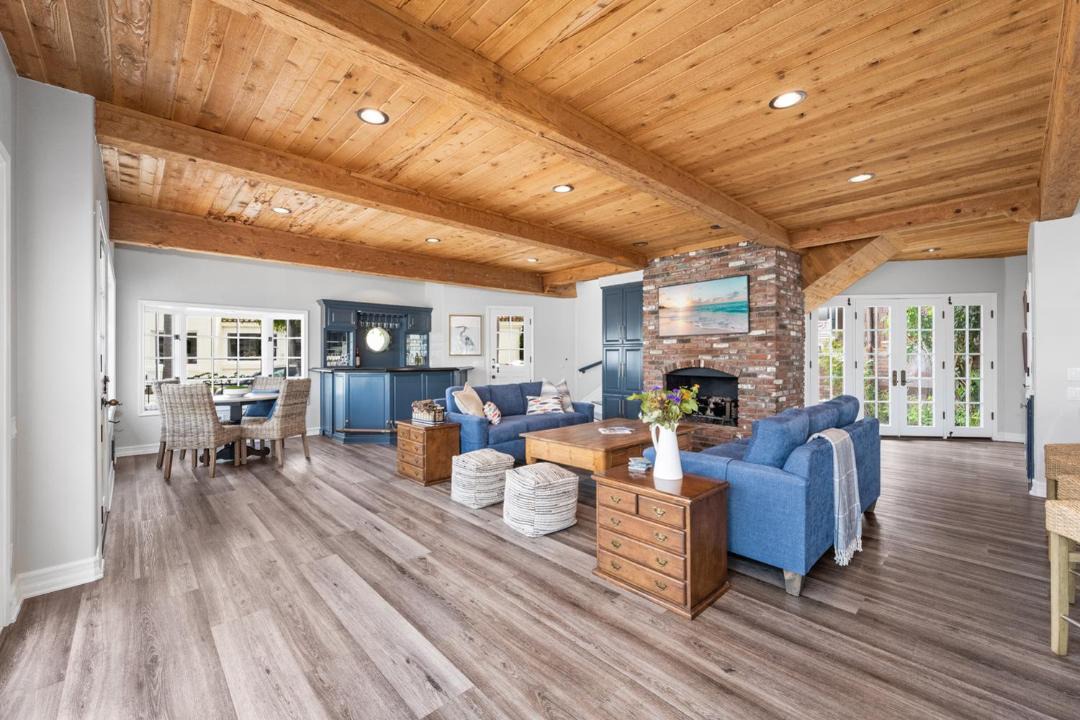 Photo of Livingroom in Newport Beach