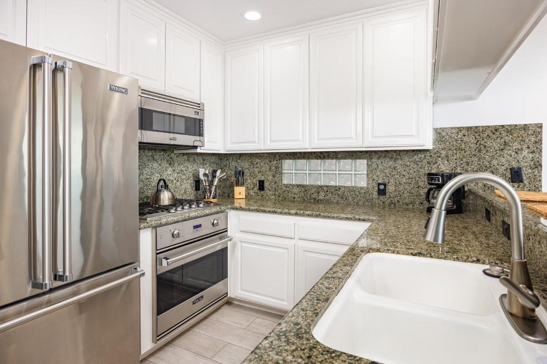 Photo of Kitchen in Balboa Peninsula