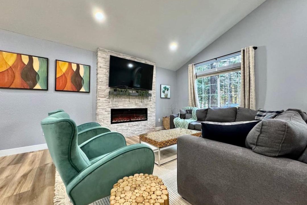 Photo of Livingroom in Pioneer Trail