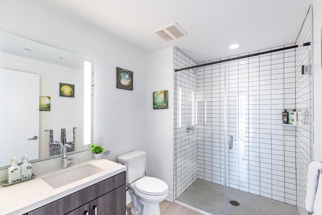 Photo of Bathroom in Downtown Los Angeles