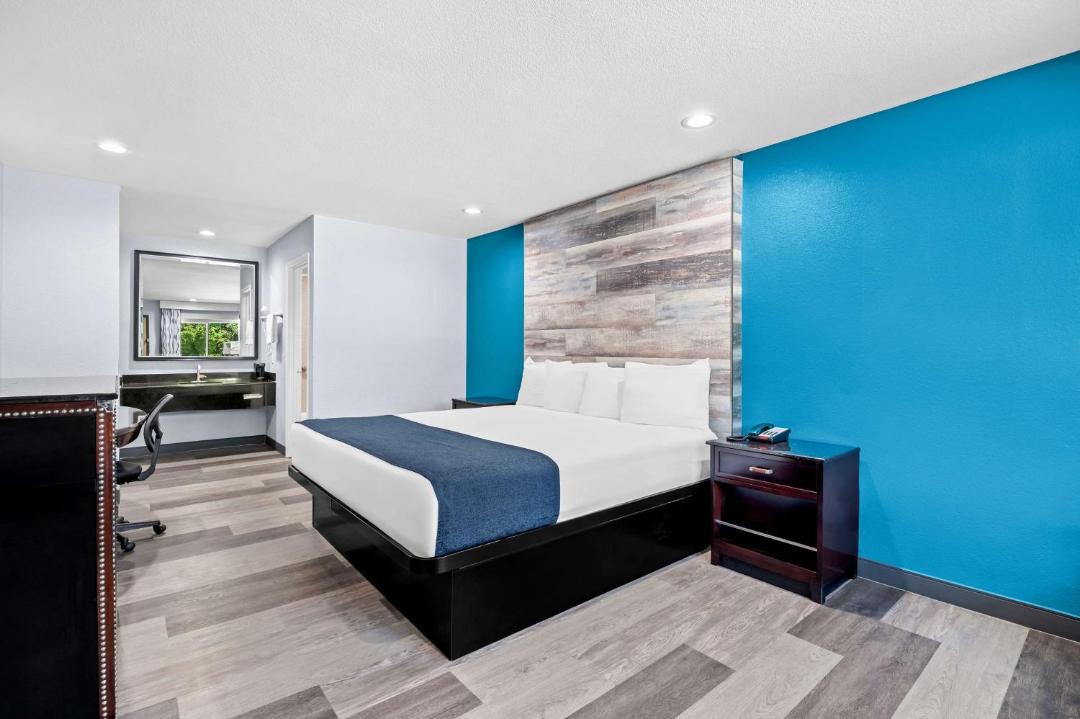 Photo of Bedroom in Buena Park