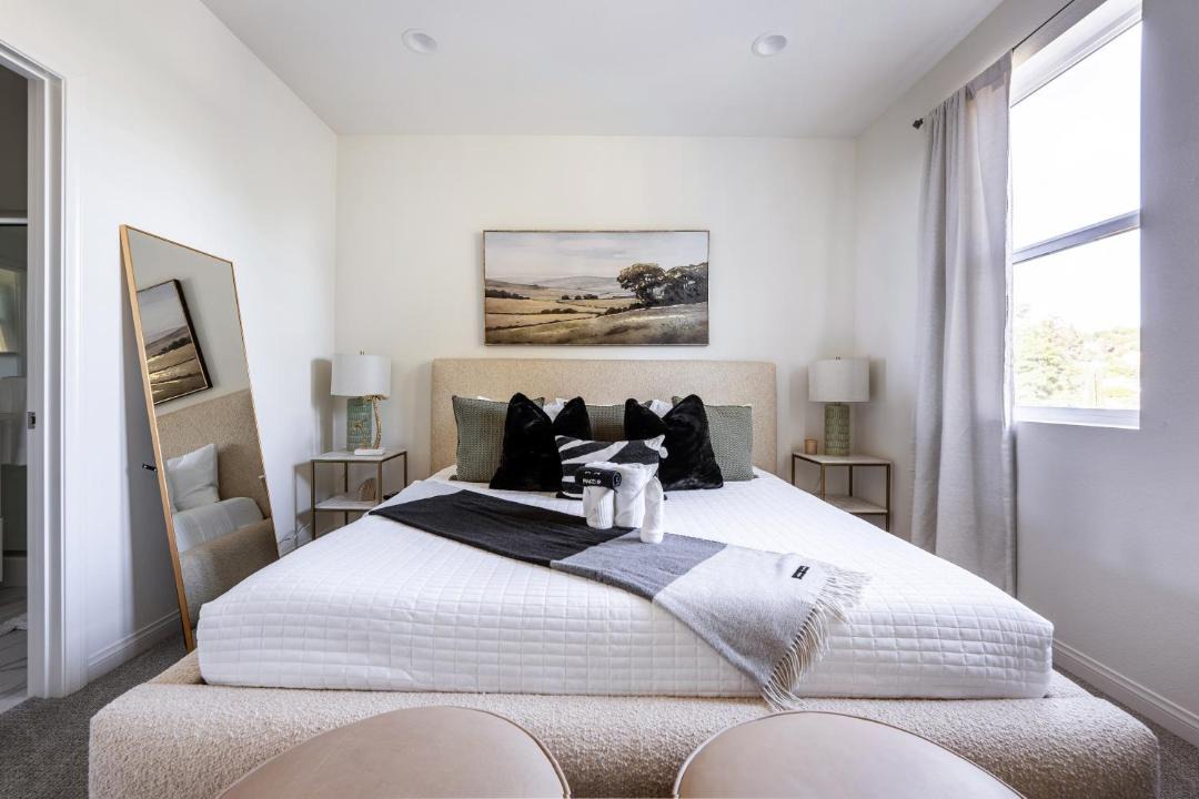 Photo of Bedroom in Lemon Grove