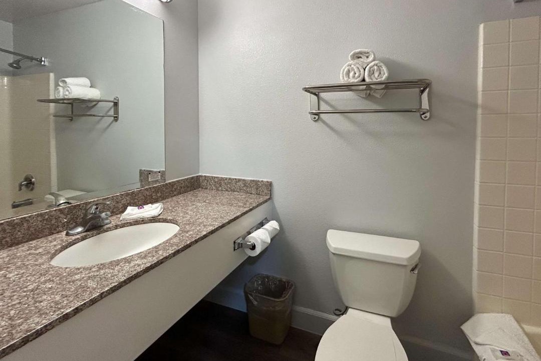 Photo of Bathroom in Hesperia