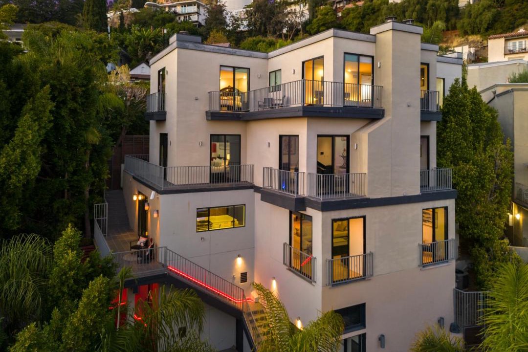 Photo of Buildings in Hollywood Hills West