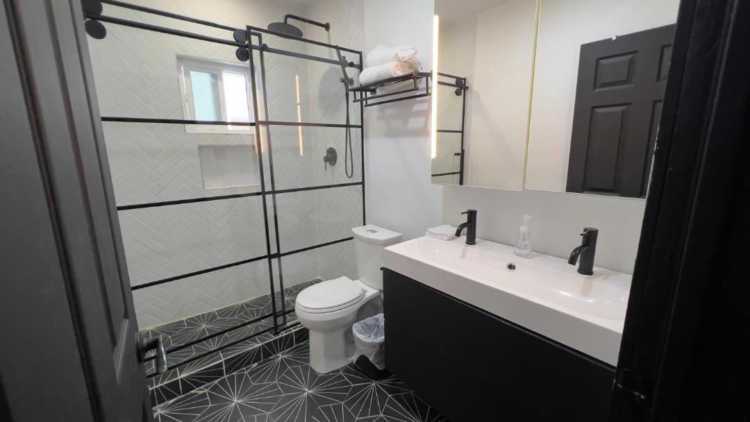 Photo of Bathroom in Hollywood