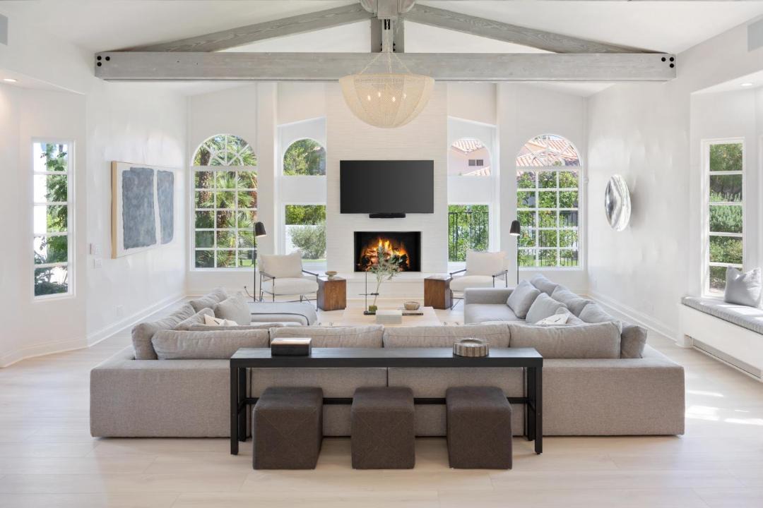 Photo of Livingroom in Palm Desert