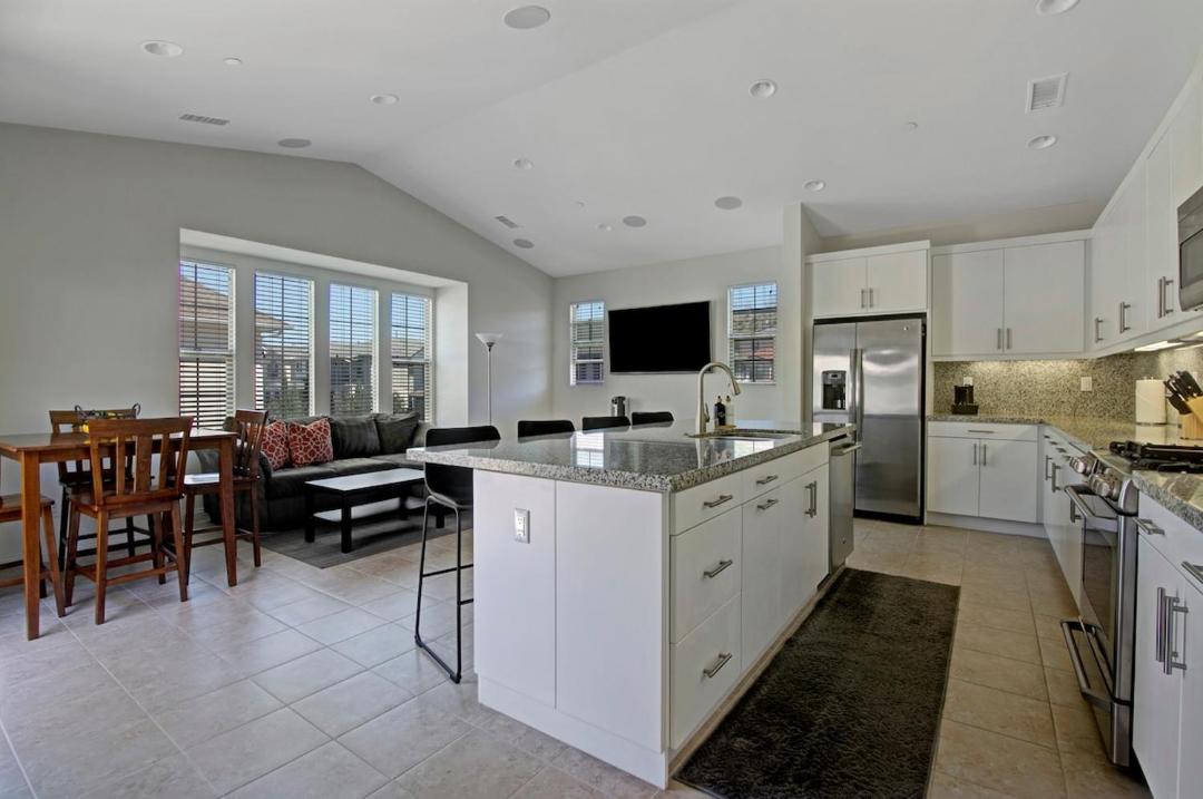 Photo of Kitchen in Ivey Ranch - Rancho Del Oro