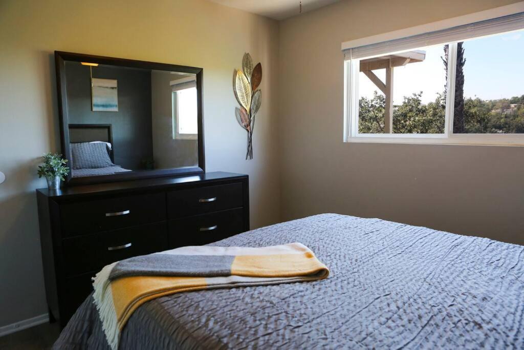 Photo of Bedroom in Thousand Oaks