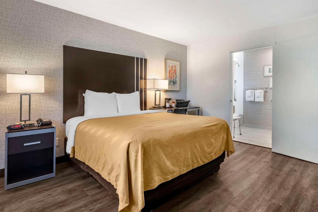 Photo of Bedroom in Burbank