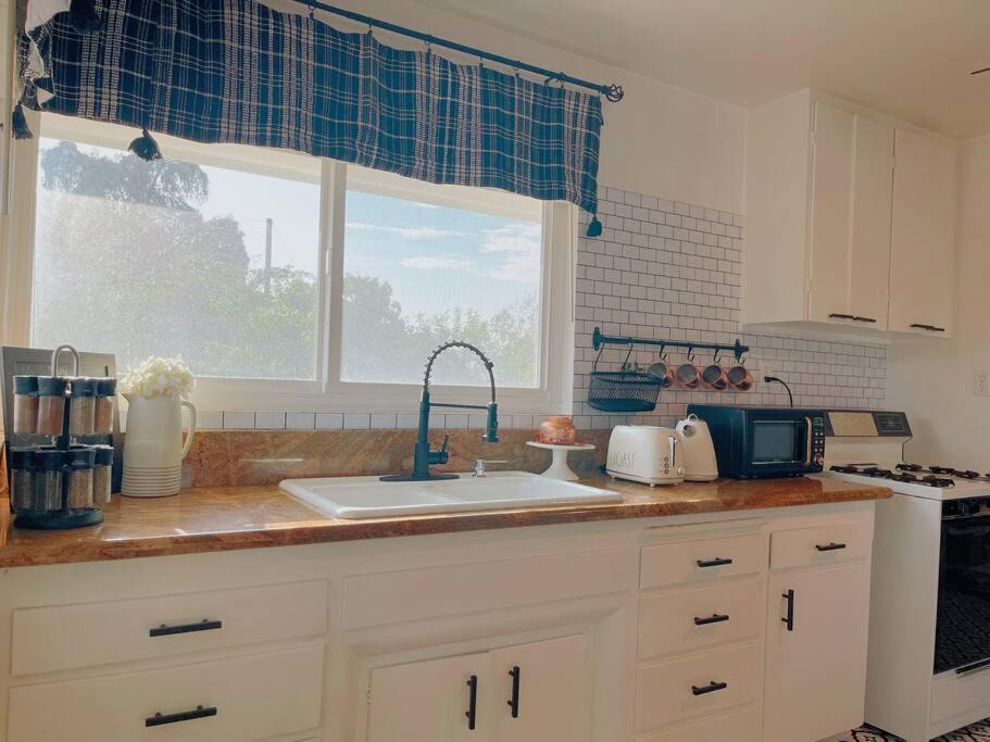 Photo of Kitchen in Midway City