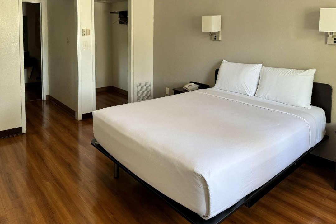 Photo of Bedroom in Westmont