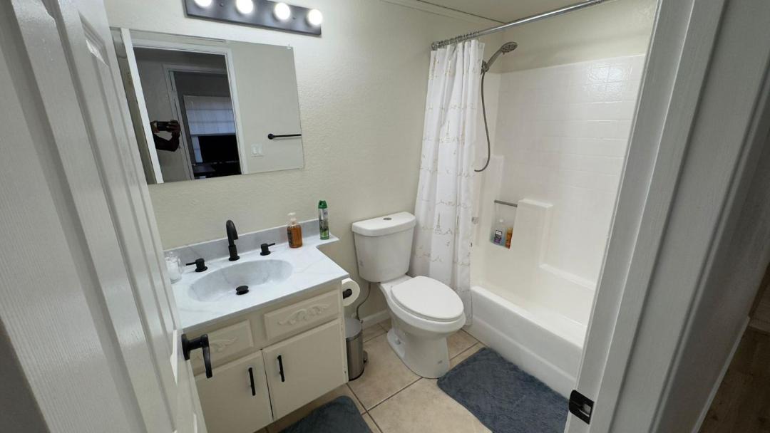 Photo of Bathroom in Palmdale
