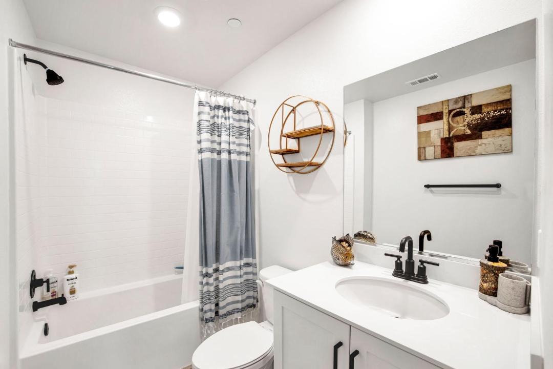 Photo of Bathroom in Canyon Country