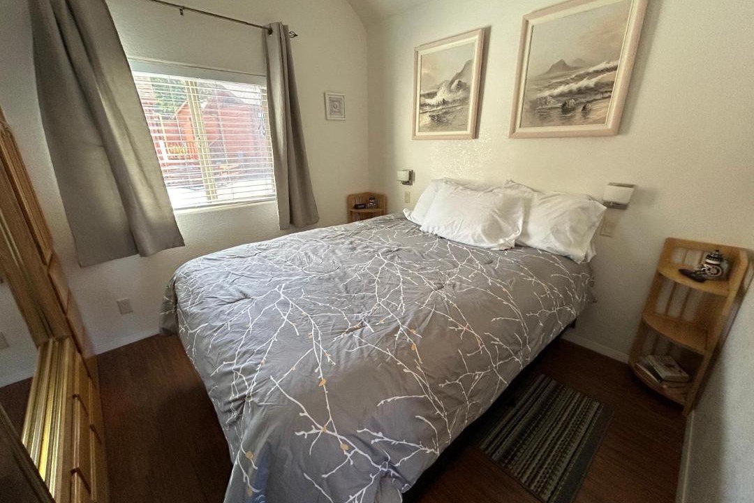 Photo of Bedroom in Smith River