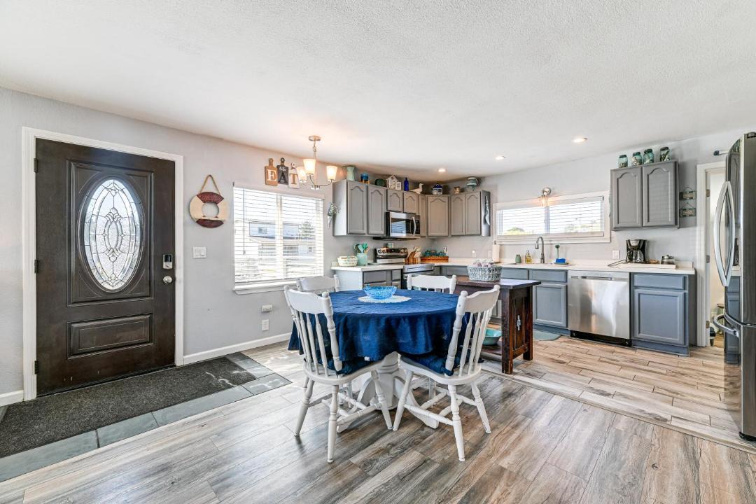 Photo of Kitchen in Crescent City North