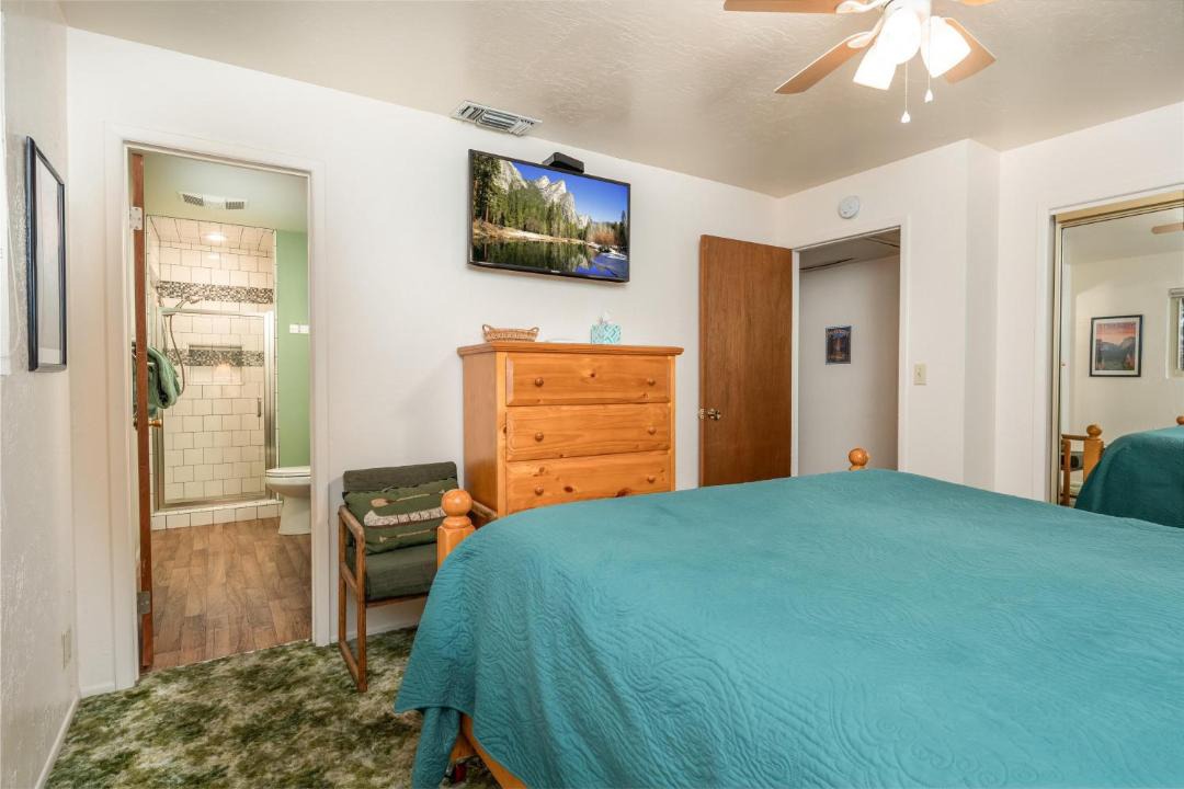 Photo of Bedroom in Yosemite Forks