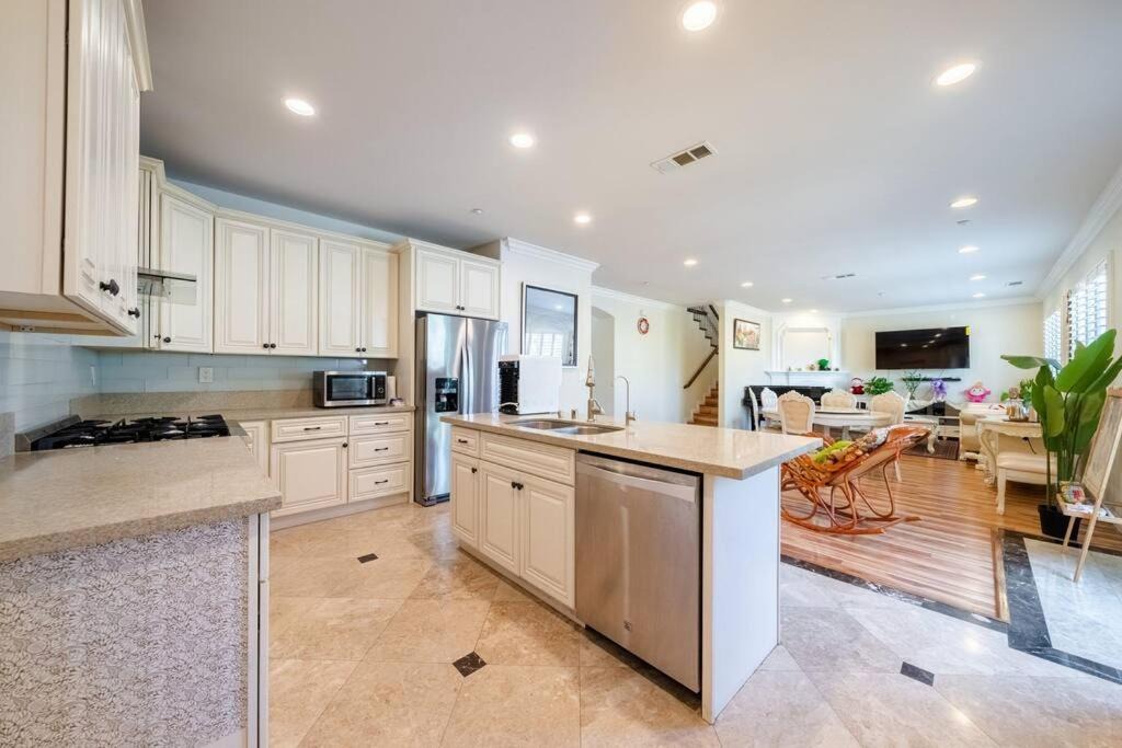 Photo of Kitchen in Monterey Park