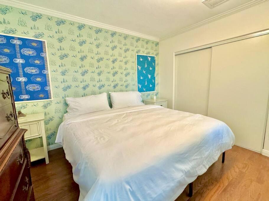 Photo of Bedroom in West Los Angeles