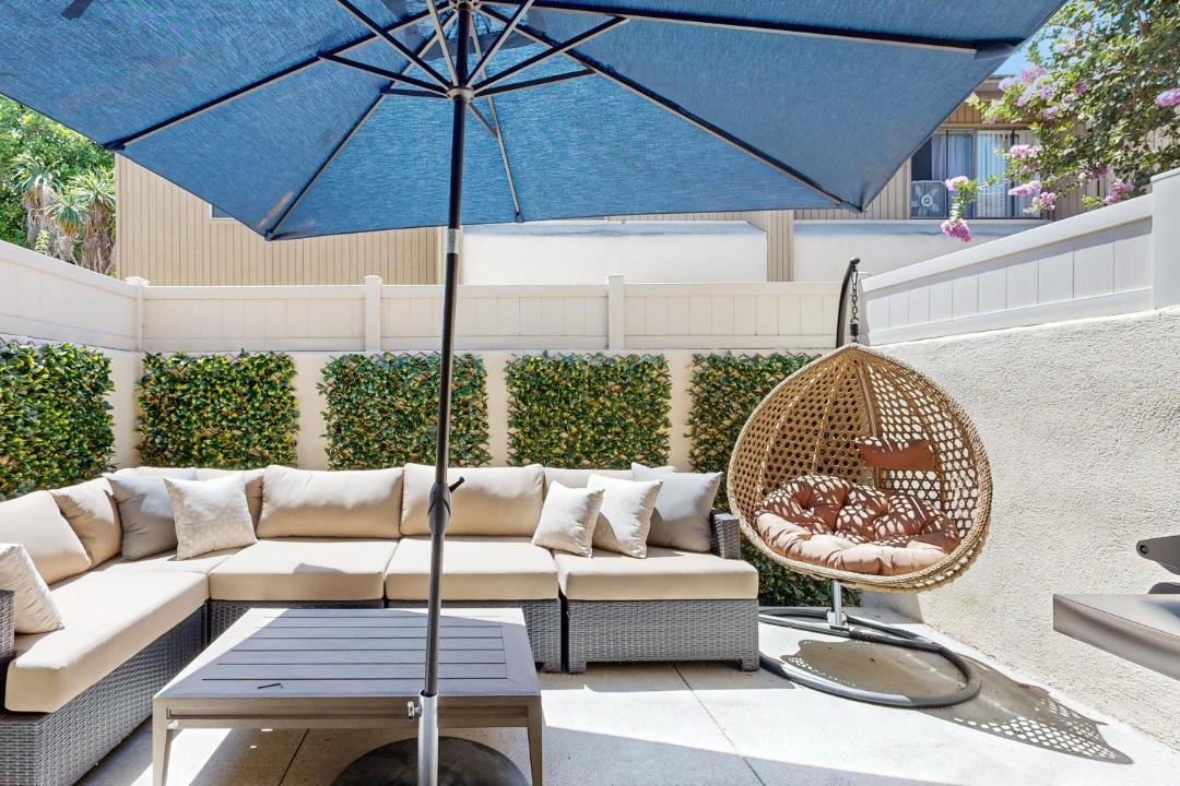 Photo of Patio Balcony in Hermosa Village