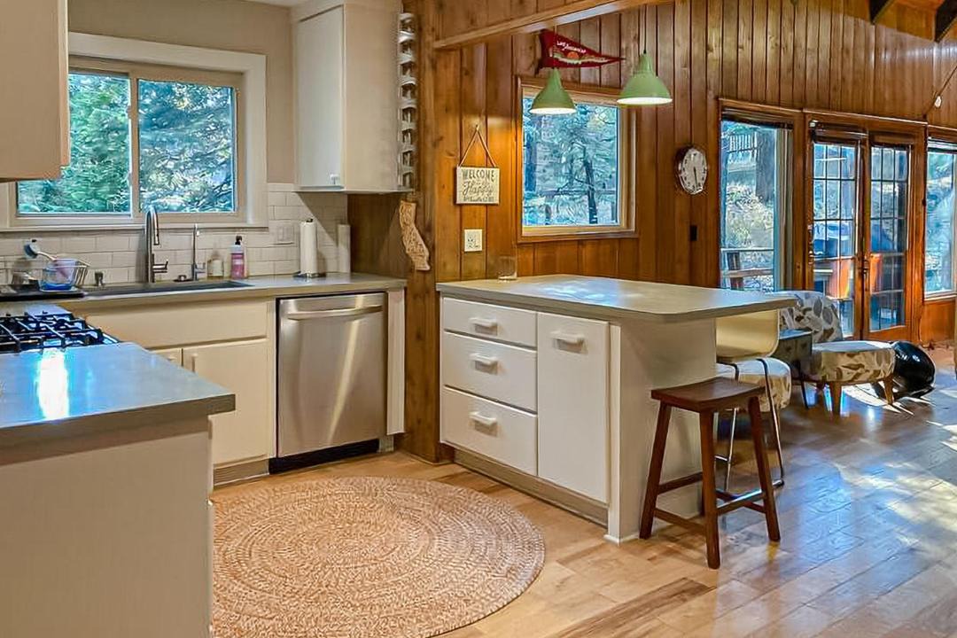 Photo of Kitchen in Cedar Glen
