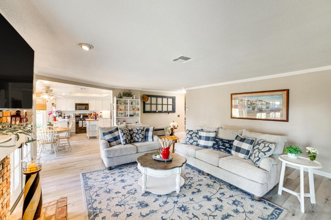 Photo of Others in Estates at Canyon Crest