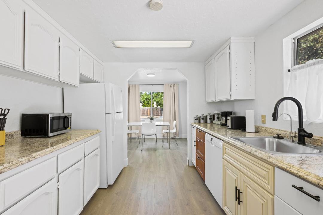 Photo of Kitchen in San Tomas