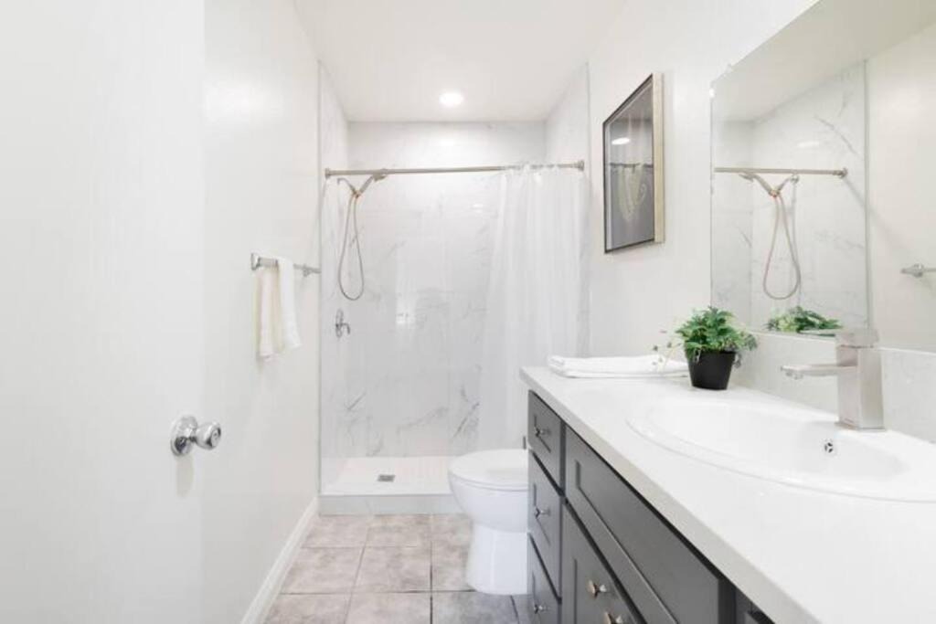 Photo of Bathroom in Alhambra