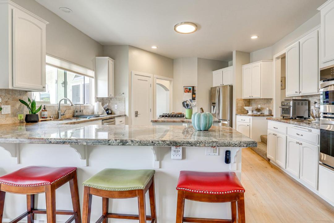 Photo of Kitchen in Lake San Marcos
