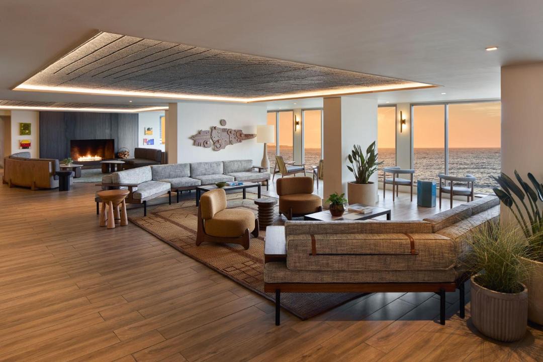 Photo of Livingroom in Monterey