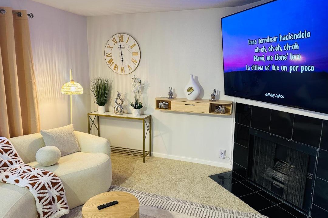 Photo of Livingroom in Los Feliz