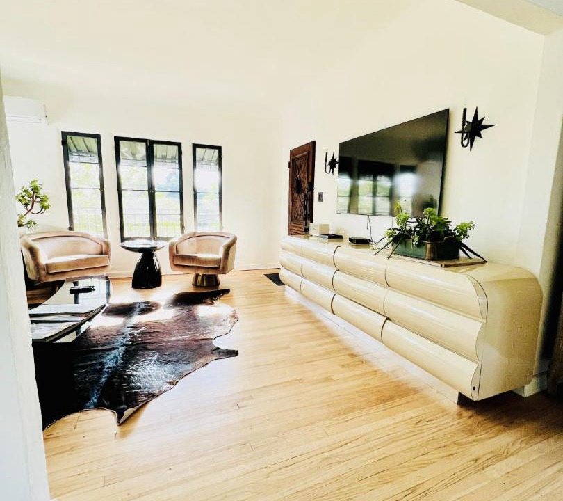 Photo of Livingroom in Los Feliz