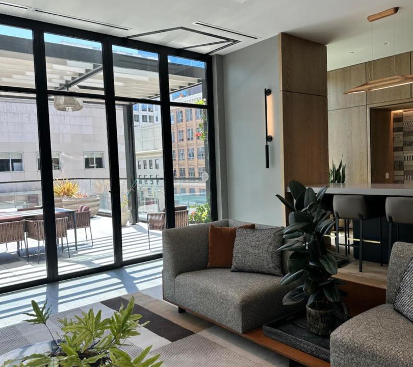 Photo of Livingroom in Downtown Oakland