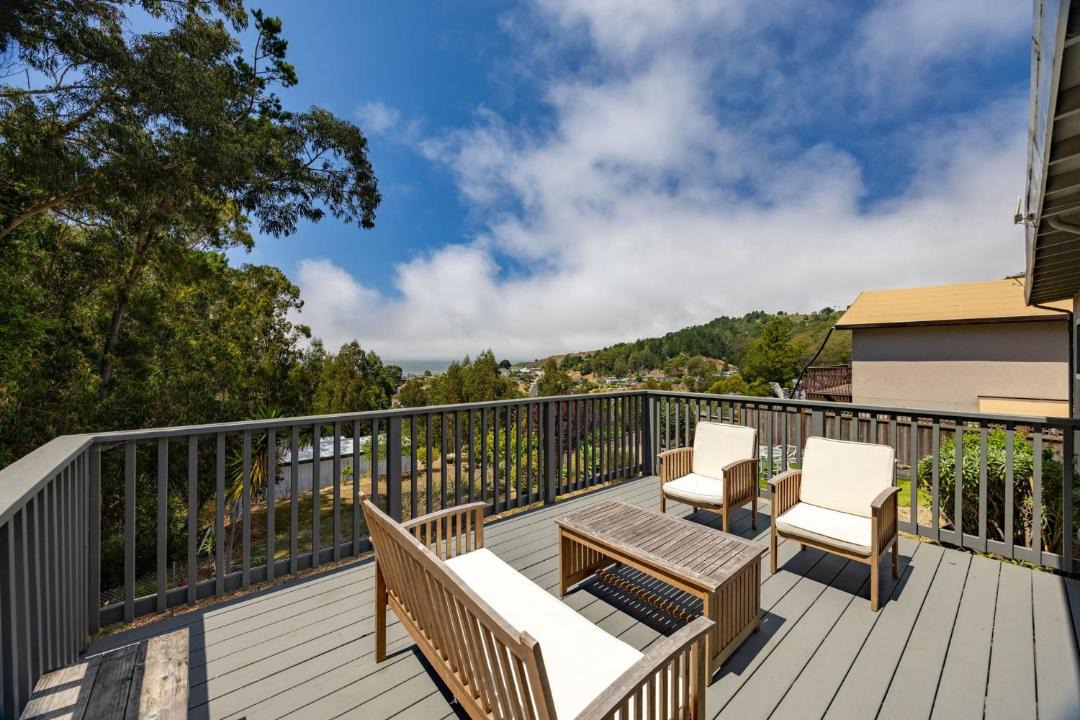 Photo of Patio Balcony in Linda Mar