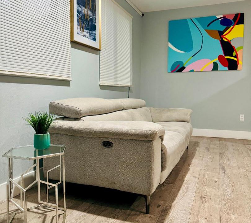 Photo of Livingroom in Los Angeles