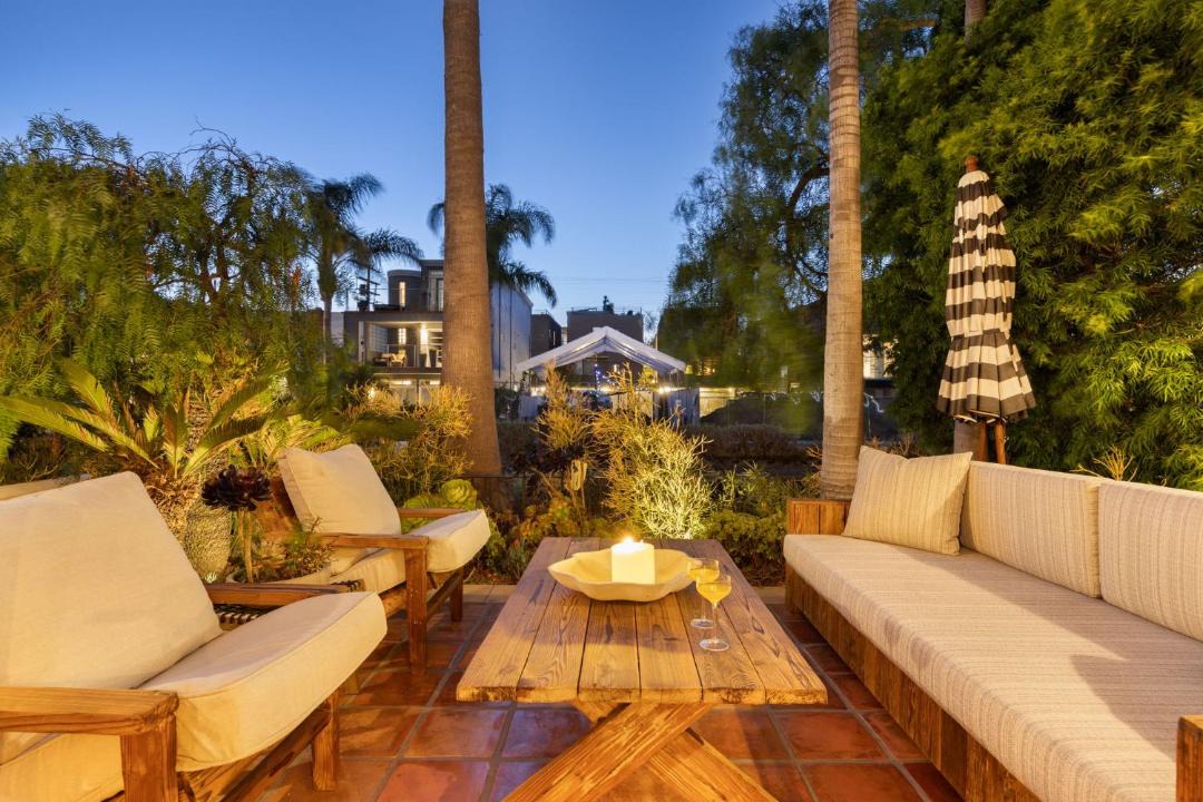 Photo of Patio Balcony in Venice Canals