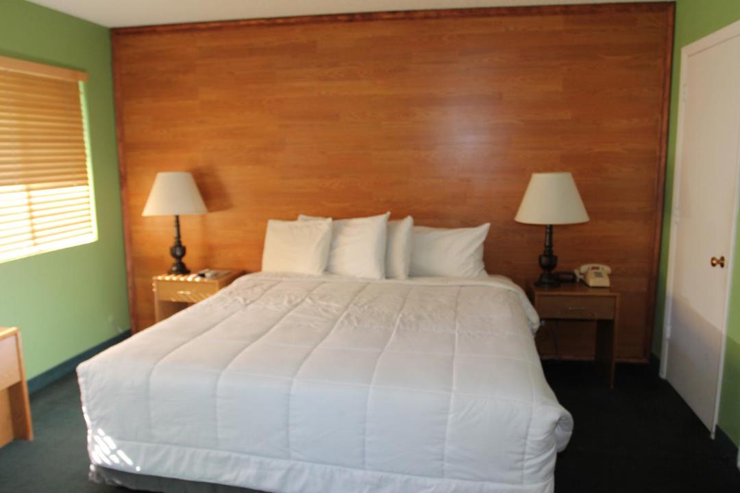 Photo of Bedroom in Lakeside Park