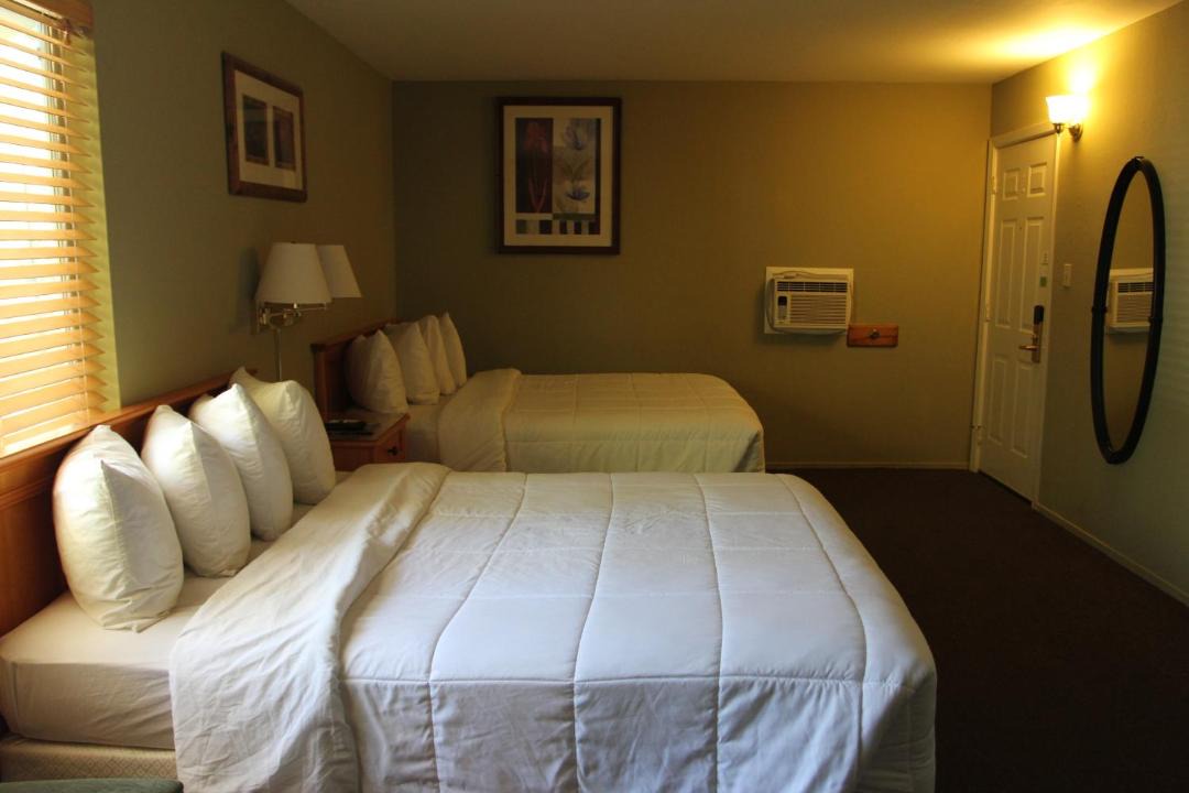 Photo of Bedroom in Lakeside Park