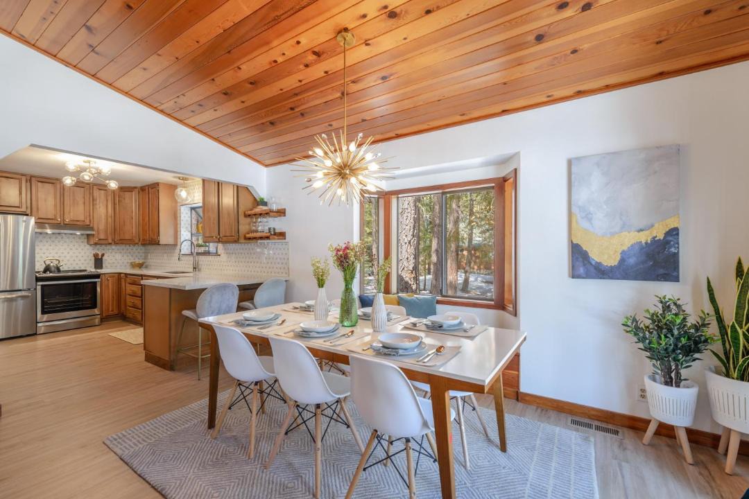 Photo of Livingroom in Truckee