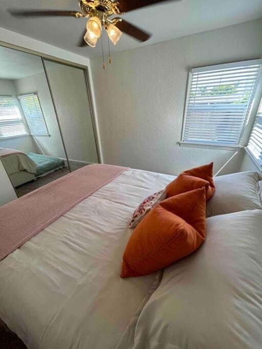 Photo of Bedroom in East Side Costa Mesa