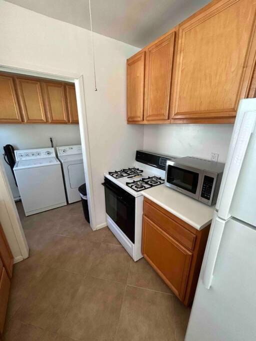 Photo of Kitchen in East Side Costa Mesa