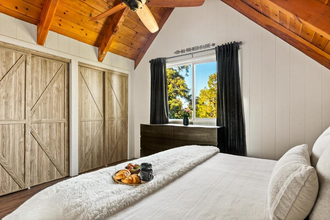 Photo of Bedroom in Arrowhead Villas
