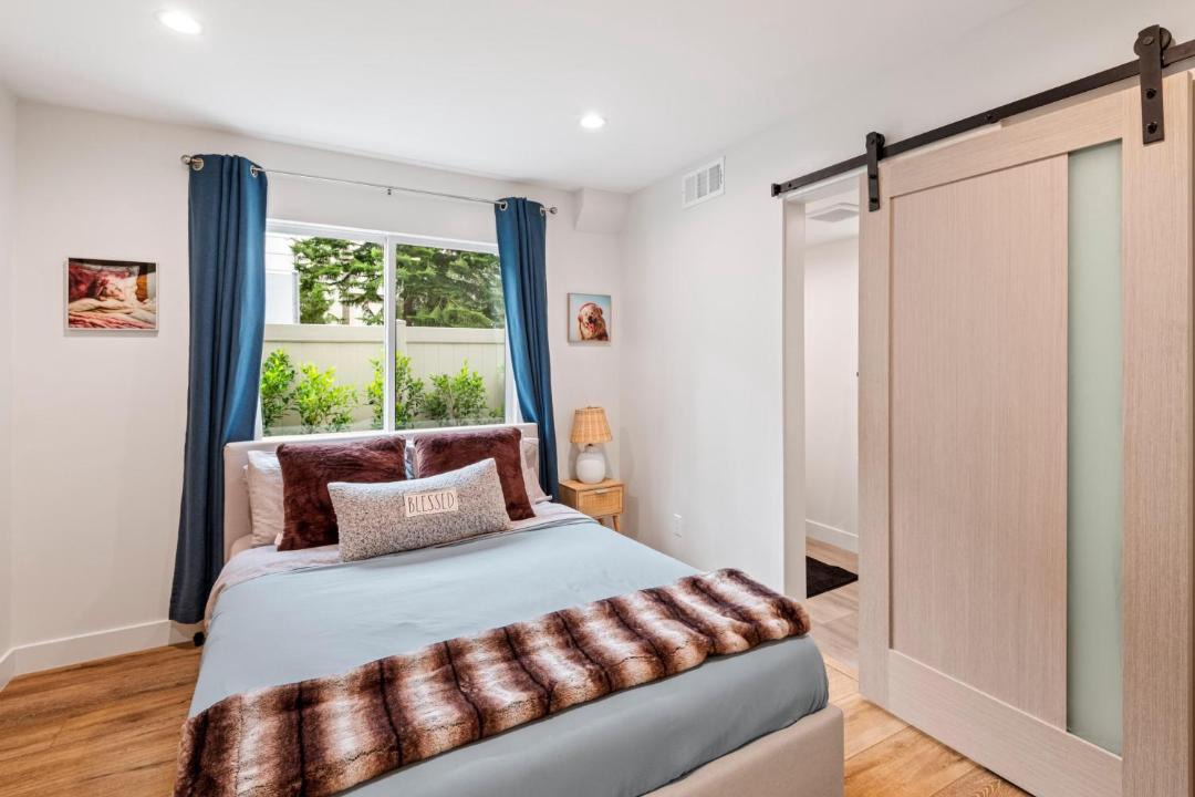 Photo of Bedroom in Sherman Oaks
