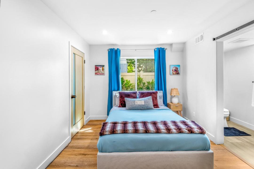 Photo of Bedroom in Sherman Oaks