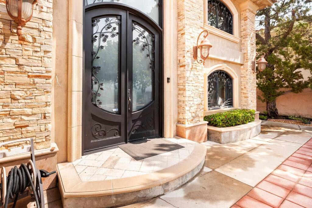 Photo of Patio Balcony in Calabasas