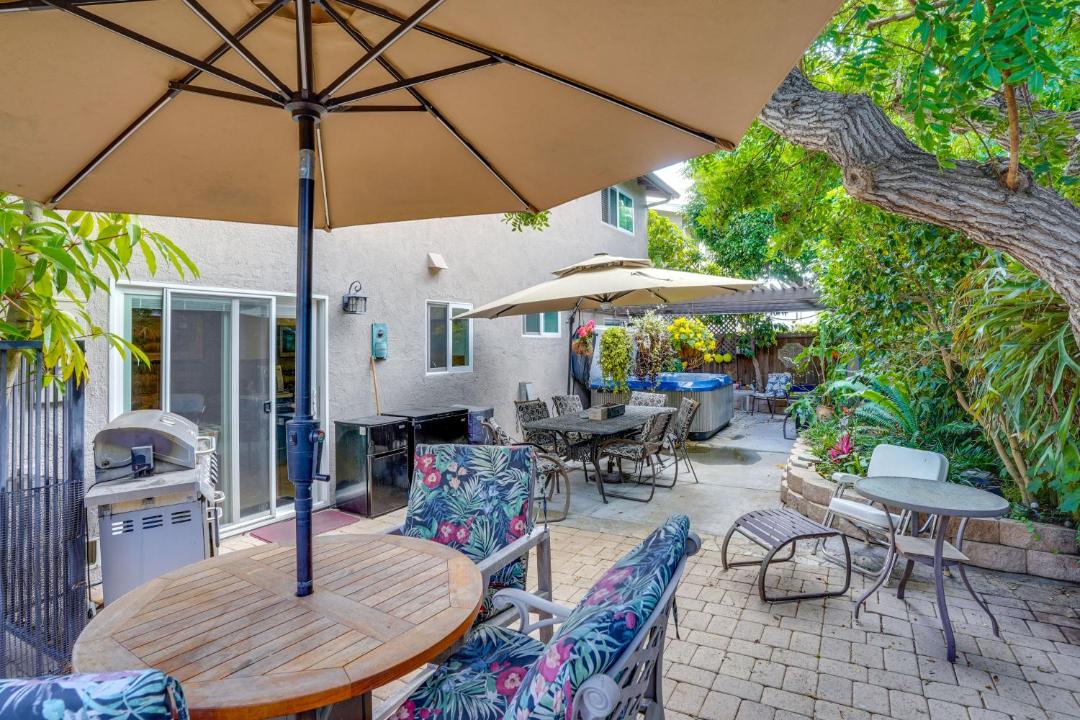 Photo of Patio Balcony in East Side Costa Mesa