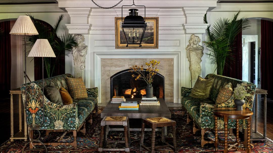 Photo of Livingroom in Golden Rectangle